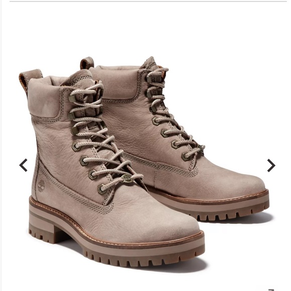 courmayeur valley water resistant hiking boot